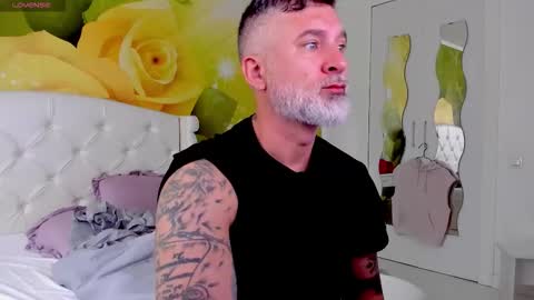 Nico online show from 10.08.25