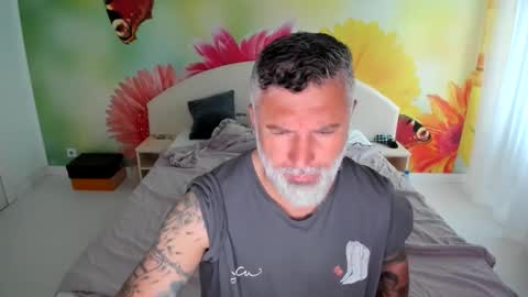 Nico online show from 11.10.25