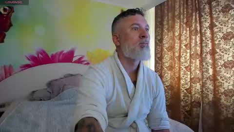 Nico online show from 12.17.25