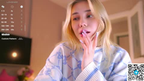 Adeline online show from 04.01.26