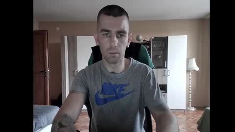 Snapshot of blue_eyed_wolf chatting on 12.20.24 Runaway online show from 12.20.24