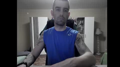 Snapshot of blue_eyed_wolf chatting on 12.25.24 Runaway online show from 12.25.24