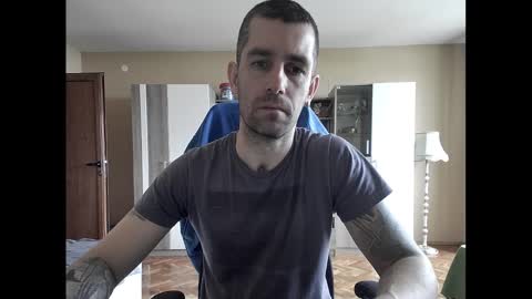 Snapshot of blue_eyed_wolf chatting on 02.27.25 Runaway online show from 02.27.25