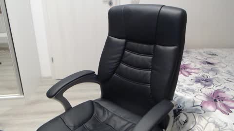 Snapshot of blue_eyes96 chatting on 02.02.26 Juliet online show from 02.02.26