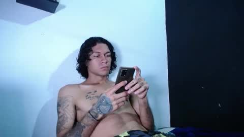 Snapshot of blue_morningstar chatting on 09.25.25 bunbury online show from 09.25.25