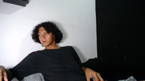 Snapshot of blue_morningstar chatting on 09.26.25 bunbury online show from 09.26.25