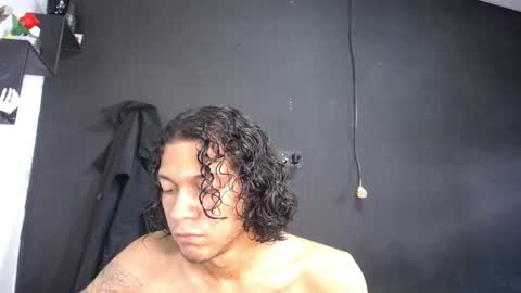 Snapshot of blue_morningstar chatting on 10.10.25 bunbury online show from 10.10.25