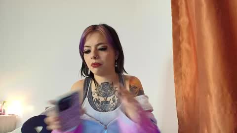 Alice bleu for friends  online show from 12.26.24