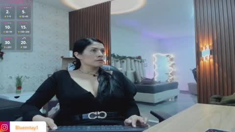 blue_tay1 online show from 02.21.26