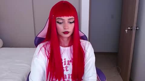 Snapshot of bluee_v chatting on 05.28.26 Im Abril .. Nice to meet you thumb up me please its important INDEPENDENT MODEL online show from 05.28.26