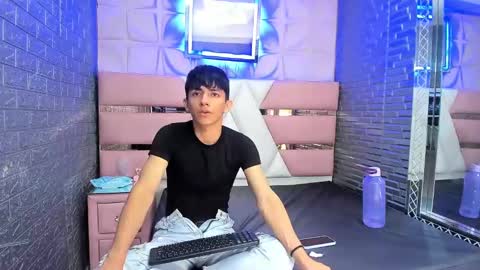 blueestar03 online show from 12.18.24