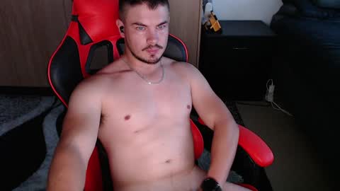 Snapshot of blueeyeboy0 chatting on 01.13.25 blueeyeboy0 online show from 01.13.25