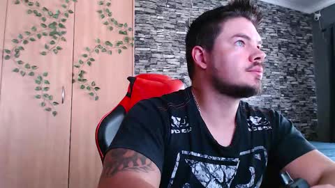 blueeyeboy0 online show from 11.06.25