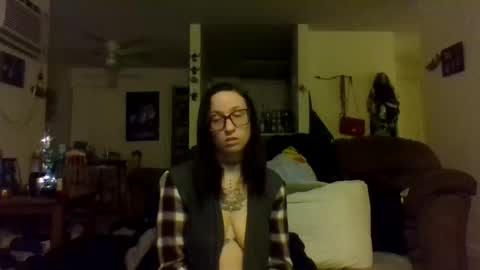 Blueeyedbeauty online show from 12.18.25