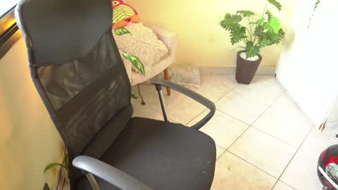 Snapshot of bluemysticlady chatting on 01.07.25 FLORAA online show from 01.07.25