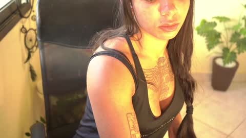 Snapshot of bluemysticlady chatting on 01.17.25 FLORAA online show from 01.17.25