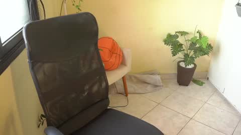 Snapshot of bluemysticlady chatting on 01.22.25 FLORAA online show from 01.22.25