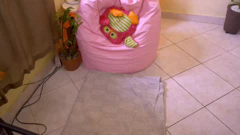 Snapshot of bluemysticlady chatting on 10.10.25 FLORAA online show from 10.10.25