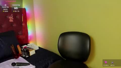 Violette 3 online show from 10.18.25