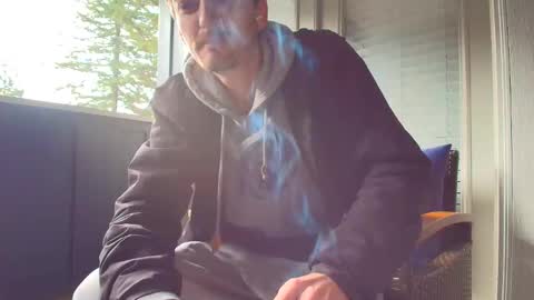 Snapshot of bluezed4 chatting on 10.30.25 blue online show from 10.30.25