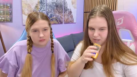 Ellie3 online show from 01.27.25