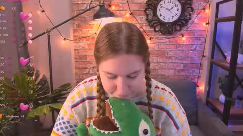 Ellie3 online show from 09.11.25