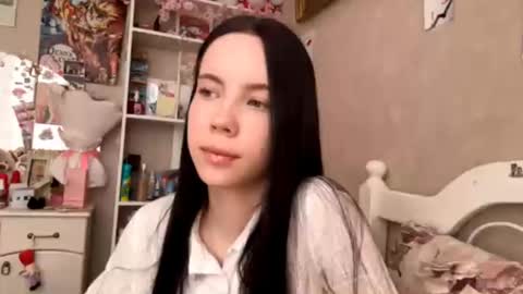 Milou online show from 09.15.25