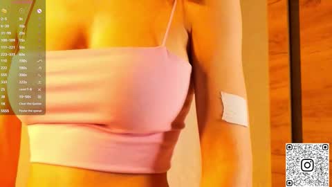 Snapshot of blushinbloom chatting on 10.12.25 Dolores online show from 10.12.25