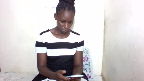 Snapshot of blushsiren01 chatting on 04.18.26 blushsiren01 online show from 04.18.26