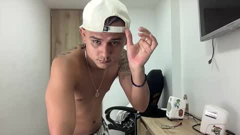 Bob  INDEPENDENT MODEL online show from 09.20.25