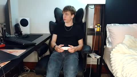 bobby72738 online show from 09.19.25