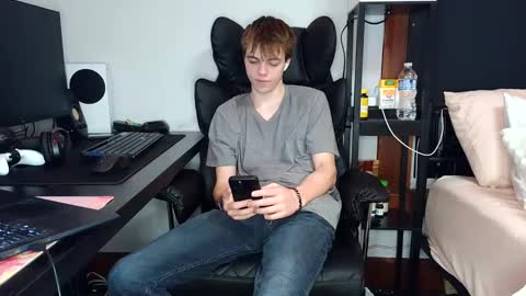 bobby72738 online show from 09.24.25