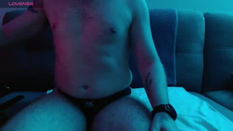 Bobby English online show from 10.06.25