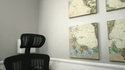 bobbylightfoot3 online show from 12.20.24