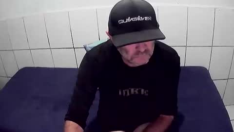 Cesar Augusto Pierdona online show from 12.21.25