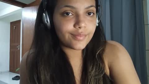 Snapshot of bombomepimenta chatting on 01.07.25 bombomepimenta online show from 01.07.25