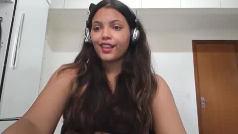 Snapshot of bombomepimenta chatting on 01.25.25 bombomepimenta online show from 01.25.25