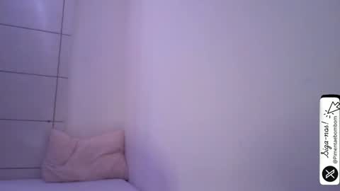 Snapshot of bombomepimenta chatting on 02.26.25 bombomepimenta online show from 02.26.25