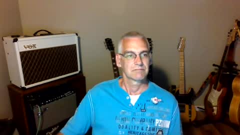 Snapshot of bomec40 chatting on 07.08.26 Carl online show from 07.08.26
