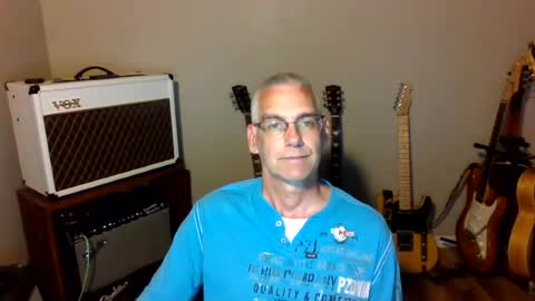 Snapshot of bomec40 chatting on 07.08.26 Carl online show from 07.08.26