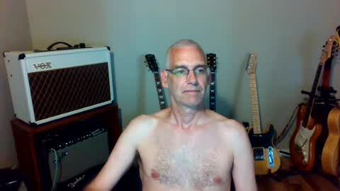 Snapshot of bomec40 chatting on 07.20.26 Carl online show from 07.20.26