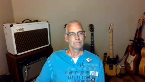 Snapshot of bomec40 chatting on 07.24.26 Carl online show from 07.24.26
