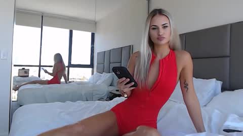 Snapshot of bondibarbie chatting on 12.02.25 Bondi Barbie online show from 12.02.25