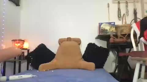 Bonnie online show from 12.19.24