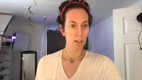 Bonnie online show from 02.11.25