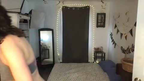 Bonnie online show from 02.18.25