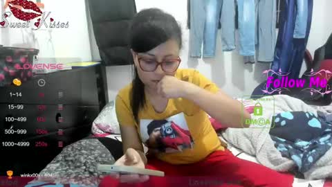 bonnie lam  hello welcome to my room I hope you have fun and you can reach your maximum pleasure here with me online show from 01.12.25