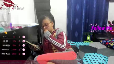 bonnie lam  hello welcome to my room I hope you have fun and you can reach your maximum pleasure here with me online show from 02.14.25