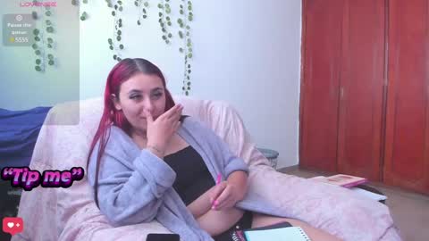 Snapshot of bonnie_moon_ chatting on 01.16.25 Bonnie Help me reach 500 likes online show from 01.16.25