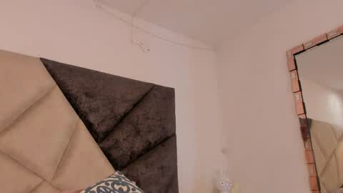 Snapshot of bonniecute_ chatting on 06.09.26 online show from 06.09.26
